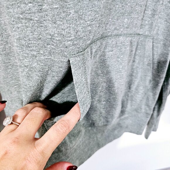 Nike Just Do It‎ Gray Hoodie Sweatshirt Pullover Womens Size M ~SW109.10 - Picture 3 of 5